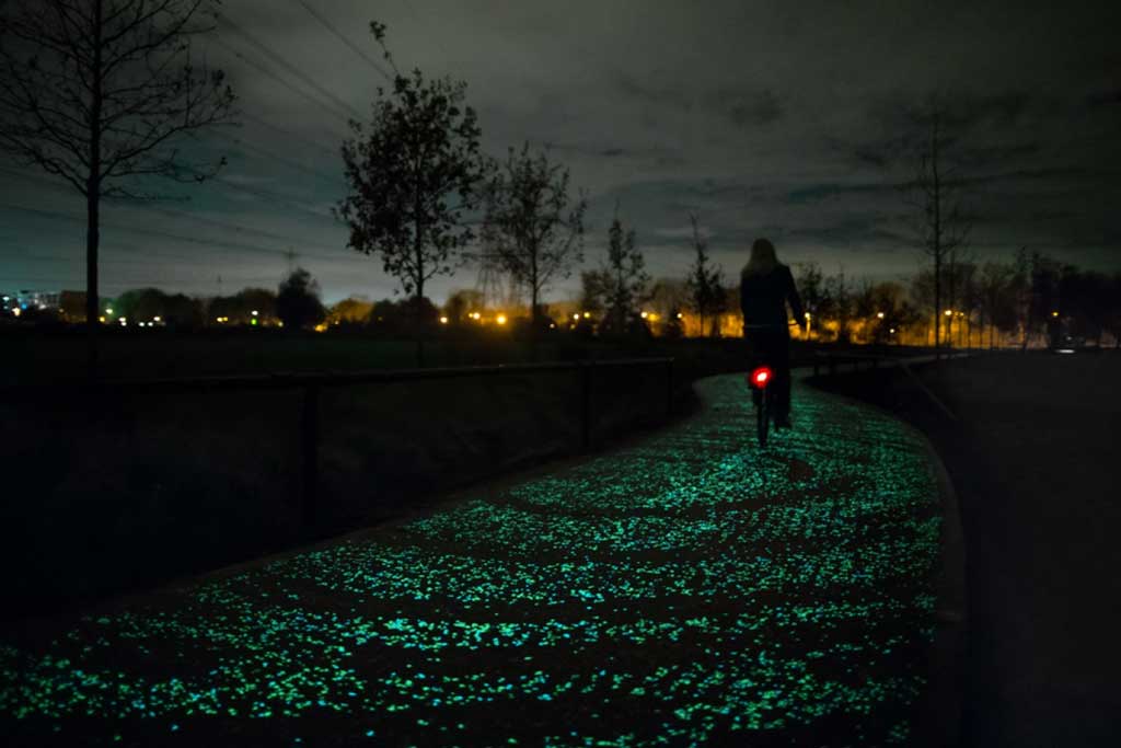 2016-02-Fluorescent-cycle-path